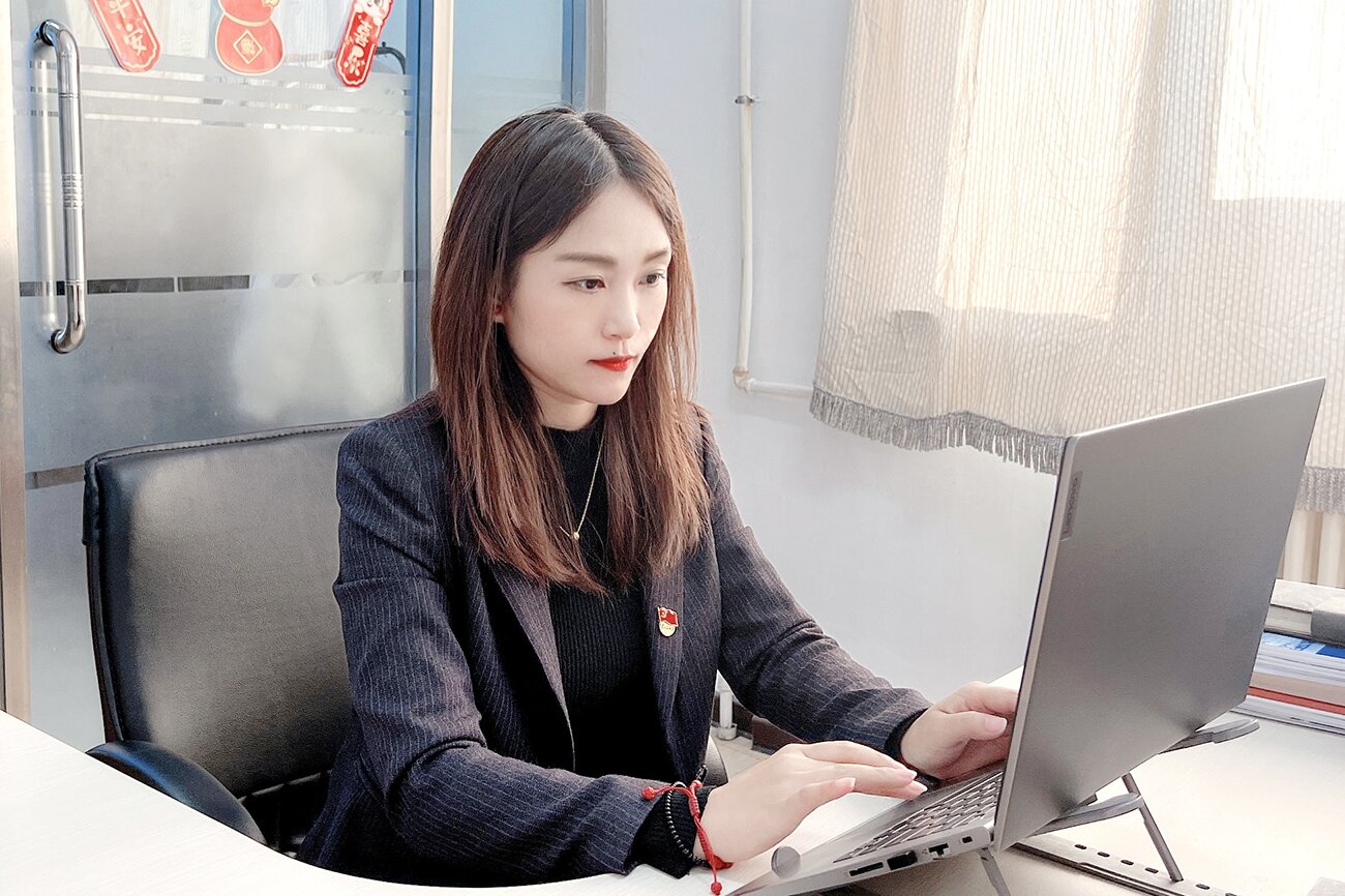 ¹þÒ©¼¯ÍŹú×ÊÕ½¶Ó“Ó¢ÐÛÆ×”Ê¼£×¨À¸——ÖÐÒ©¹«Ë¾Ò½Ñ§ÓëÊг¡²¿Ò½Ñ§Ë¾ÀíÍõÀöÓî